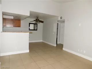 Photo #4: 2479122 Listing 