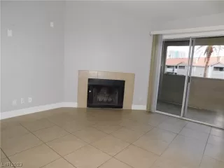 Photo #5: 2479122 Listing 