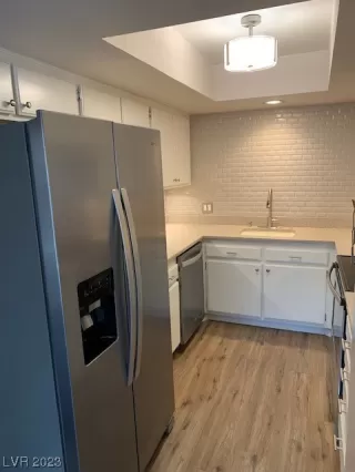 Photo #3: 2479123 Listing