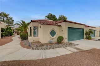 Photo #4: 2479135 Listing