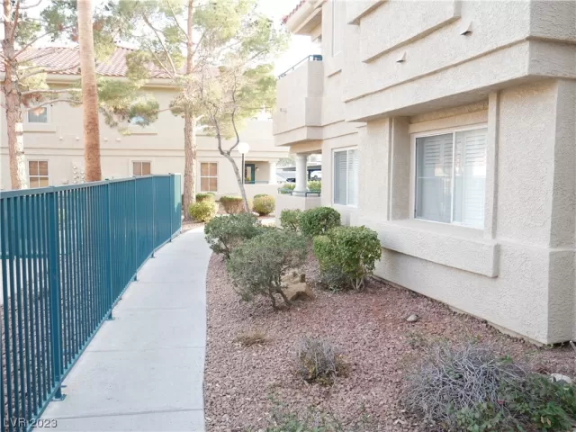 MLS: 2479141 Condo For Sale