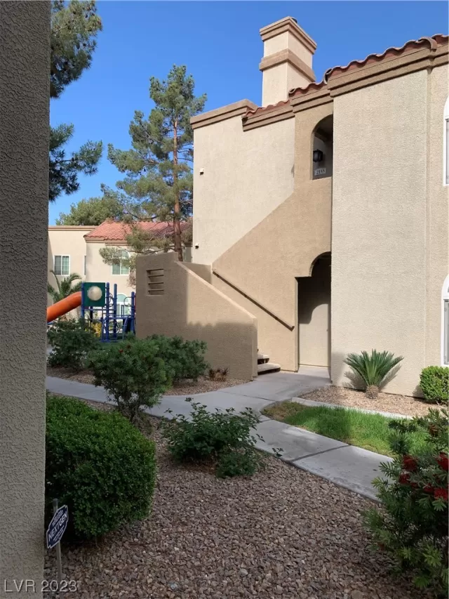 MLS: 2479204 Condo For Sale