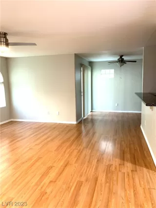 Photo #3: 2479204 Listing