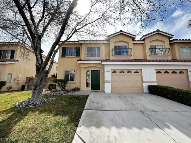 MLS: 2479273 Condo For Sale