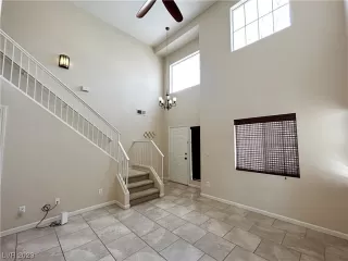 Photo #5: 2479273 Listing 