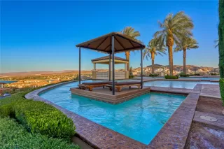 Photo #1: 2479275 Listing 