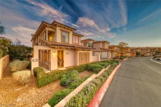 Photo #4: 2479275 Listing 