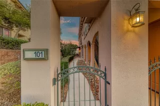 Photo #5: 2479275 Listing 