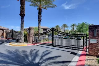 Photo #1: 2479300 Listing