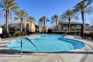 Photo #2: 2479300 Listing