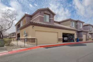 Photo #4: 2479300 Listing