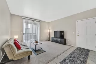 Photo #1: 2479309 Listing