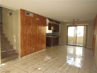 Photo #1: 2479379 Listing 