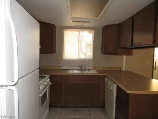 Photo #5: 2479379 Listing 