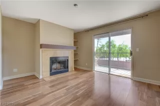 Photo #3: 2479383 Listing