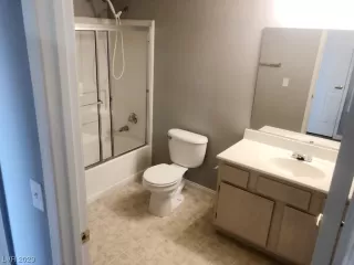 Photo #5: 2479384 Listing 