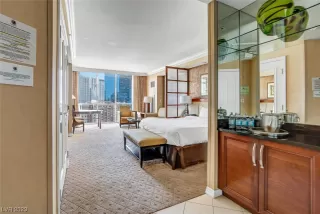 Photo #5: 2479389 Listing 