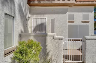 Photo #2: 2479427 Listing