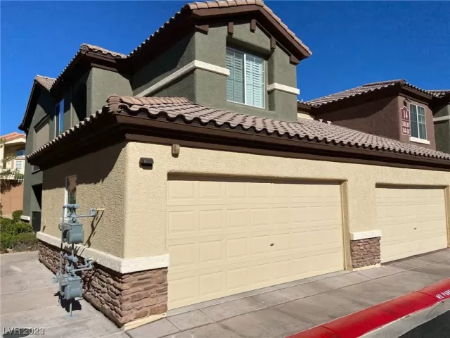 MLS: 2479432 Condo For Sale