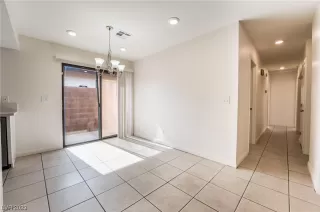 Photo #5: 2479456 Listing