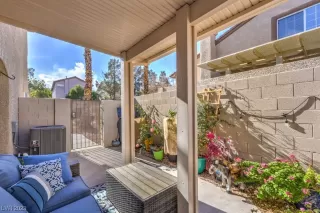 Photo #5: 2479460 Listing 