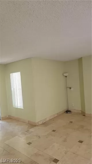 Photo #3: 2479502 Listing 