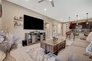 Photo #5: 2479511 Listing