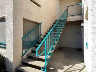 Photo #1: 2479513 Listing 