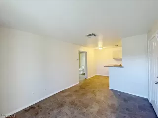 Photo #2: 2479513 Listing 