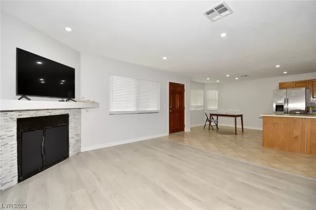 MLS: 2479522 Condo For Sale