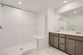 Photo #6: 2479559 Listing 