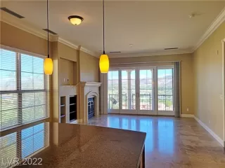 Photo #5: 2479570 Listing 