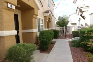 Photo #3: 2479611 Listing 