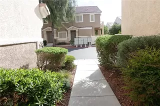 Photo #4: 2479611 Listing 