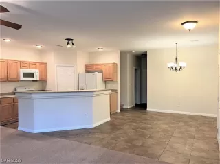 Photo #3: 2479620 Listing