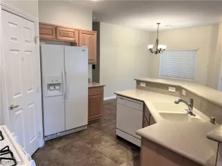 Photo #5: 2479620 Listing