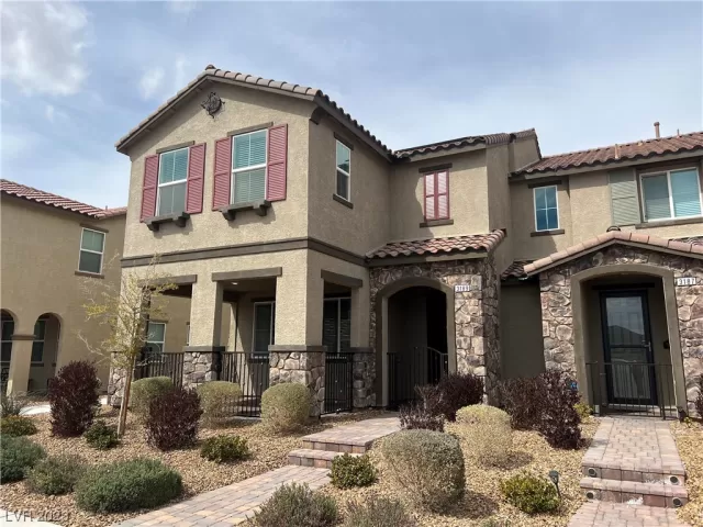 MLS: 2479674 Condo For Sale