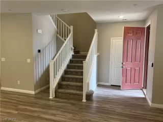 Photo #2: 2479674 Listing 