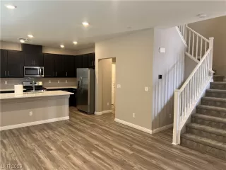Photo #3: 2479674 Listing 