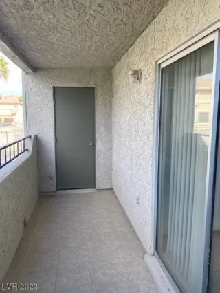 Photo #2: 2479699 Listing