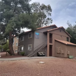 Photo #1: 2479709 Listing 