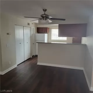 Photo #3: 2479709 Listing 