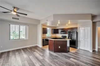 Photo #1: 2479718 Listing 