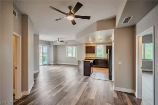 Photo #2: 2479718 Listing 