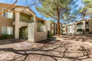 Photo #2: 2479720 Listing