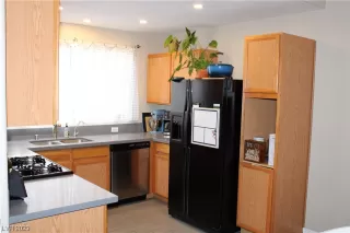 Photo #6: 2479732 Listing