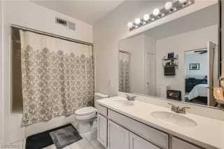 Photo #2: 2479749 Listing 