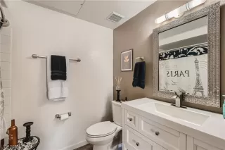 Photo #4: 2479749 Listing 