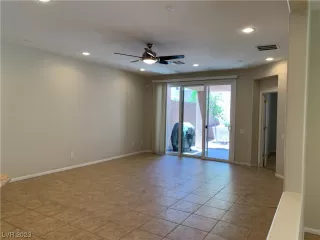 Photo #4: 2479761 Listing 