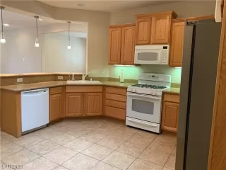 Photo #6: 2479761 Listing 